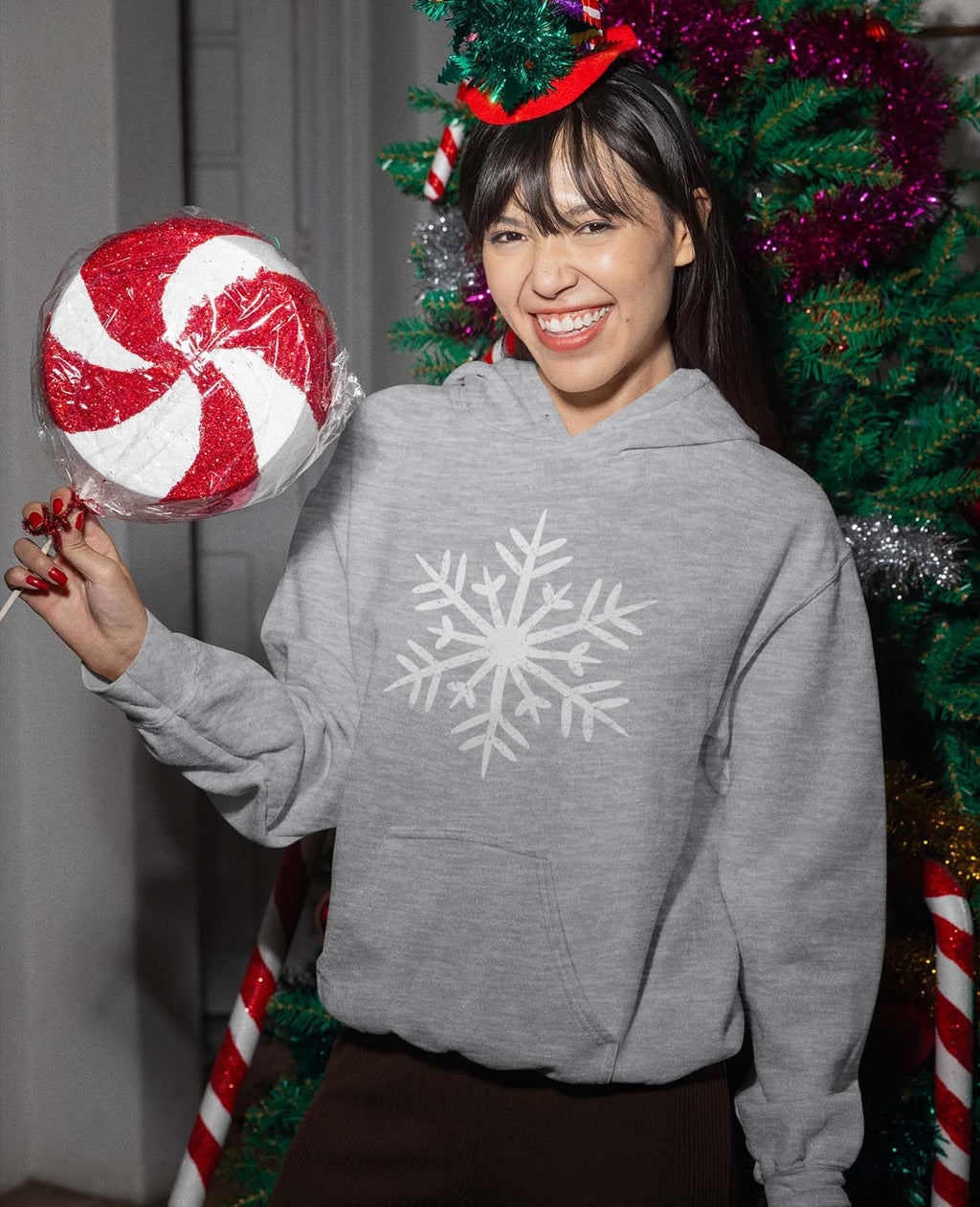 Tstars Holiday Snowflake Hoodie for Women - Festive Christmas Pullover Sweatshirt for Teen Girls & Winter Outfits