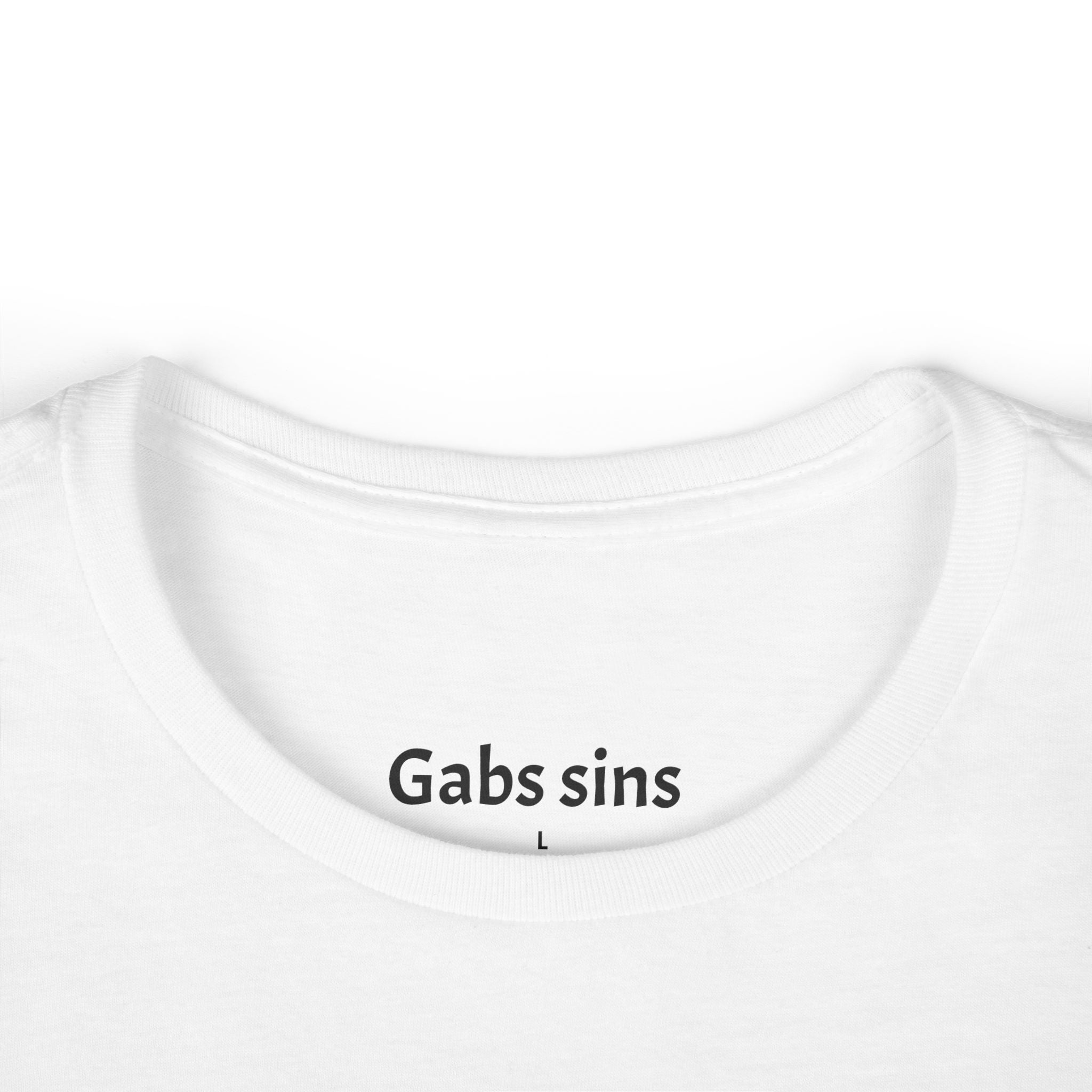 Wine Pour Graphic Tee — Red Wine Glass Art T-Shirt for Wine Lovers